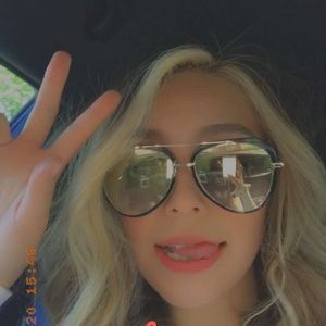 Meet your Posher, Joraine